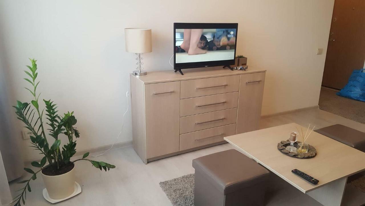 Lieporiu Apartamentai Šiauliai Exteriér fotografie
